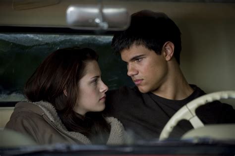 New Moon stills (HQ) - Twilight Movie Photo (7408086) - Fanpop