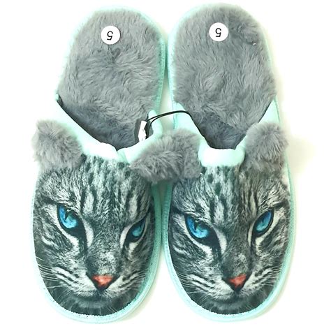 Slippers for Cat Lovers. Beautiful plus padded slippers which are fur ...