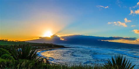 8 Incredible Places to Watch the Sunset in Maui | Travel and Blossom