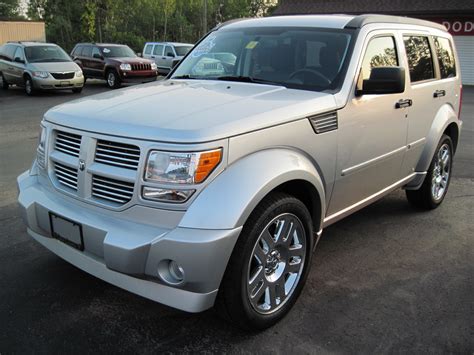 Dodge Nitro - Information and photos - MOMENTcar