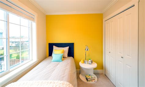 How To Decorate A Yellow Bedroom In Your Home | Design Cafe