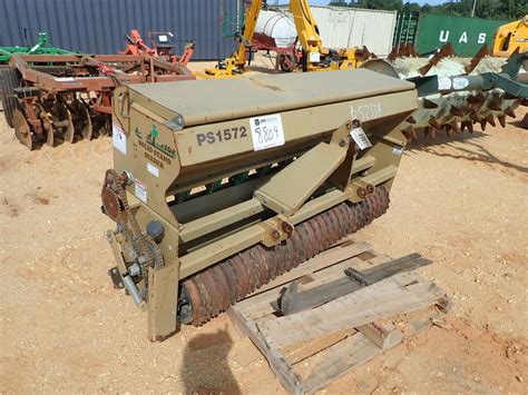 LAND PRIDE PS1572 SOLID STAND SEEDER (C3) - J.M. Wood Auction Company, Inc.