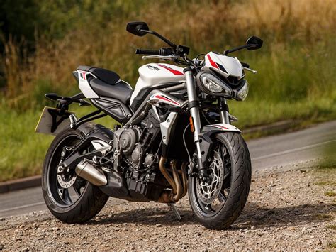 TRIUMPH STREET TRIPLE 660 S (2020 - on) Review | MCN