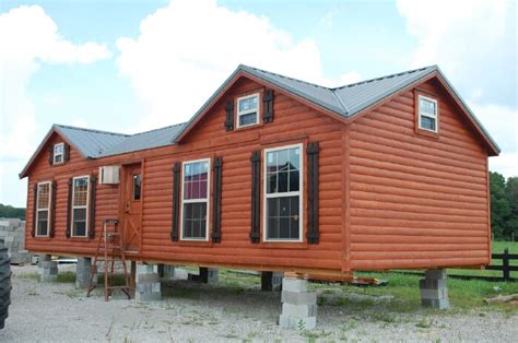 7 Beautiful Modular Log Cabins From Amish Cabin Company - Tiny Houses