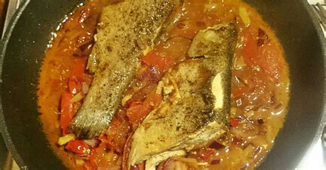 Fish Sarciado Recipe by Zackyzuchinni - Cookpad