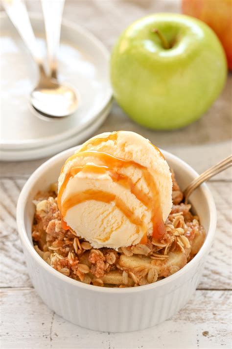 Cinnamon Apple Crisp - Live Well Bake Often