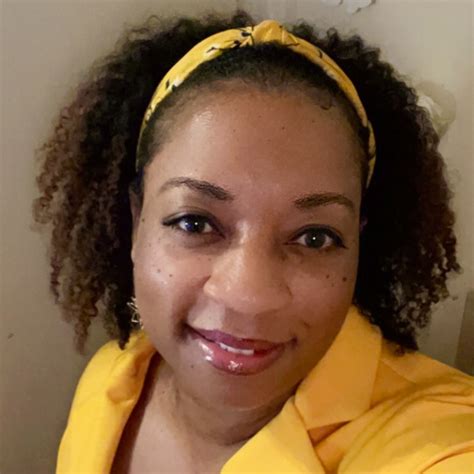 Monique Davis, NIC - Sign Language Interpreter - Self-Employed | LinkedIn