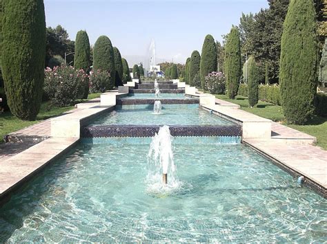 10 Most Attractive Tehran Parks Worth a Visit | Apochi.com