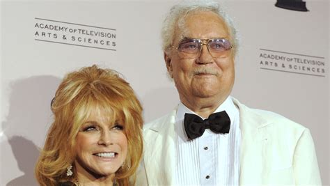 Roger Smith dies; Ann-Margret spouse and former heartthrob on TV's '77 Sunset Strip'