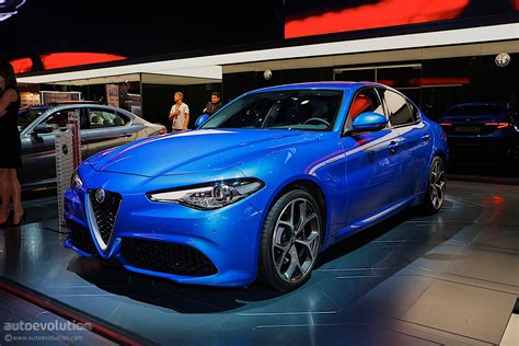 Alfa Romeo Giulia Veloce Bows In Paris In Stunning Blue - autoevolution