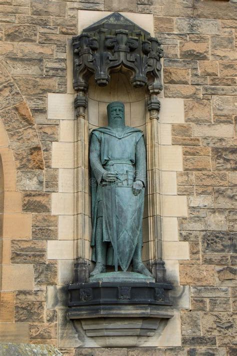 Robert The Bruce Statue In Edinburgh Castle Stock Photo - Image: 58407707