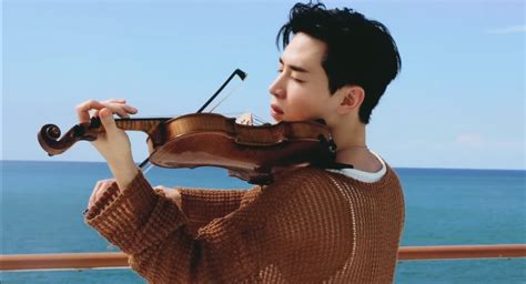 Henry Lau celebrates Valentine's Day with romantic violin cover of 'Titanic' OST song 'My Heart ...