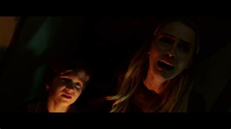 Lights Out Horror movie Trailer (2016) - Teresa Palmer, Gabirel Bateman