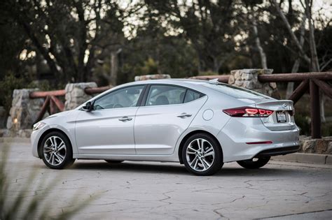 2018 Hyundai Elantra Specs, Prices, VINs & Recalls - AutoDetective