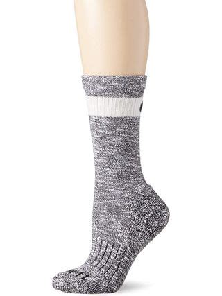 The Best Winter Socks, According to Amazon Reviews | Who What Wear