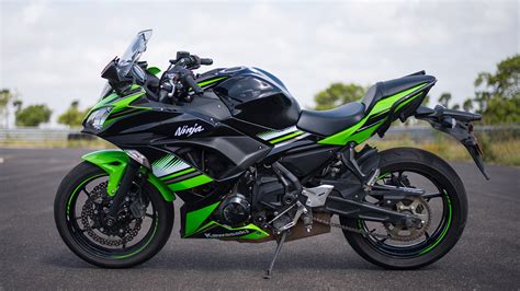 Kawasaki Ninja 650 2017 - Price, Mileage, Reviews, Specification, Gallery - Overdrive