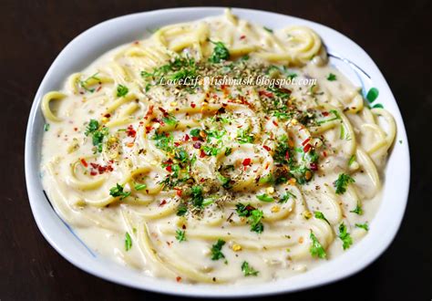 Love-Life-Mishmash: Easy White Sauce Pasta Recipe