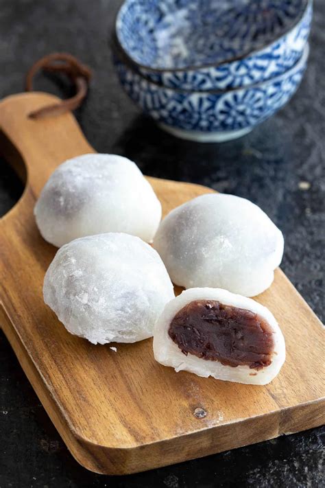 Daifuku Mochi - Japanese Sweet Bean Rice Cakes | Wandercooks