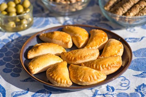 Tiropitakia – Greek Cheese Pies - Mondomulia