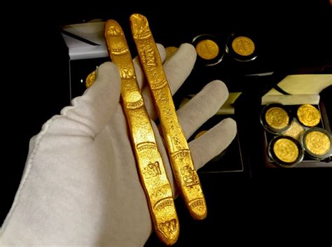 Authentic pirate gold coins from Atocha | Slaylebrity