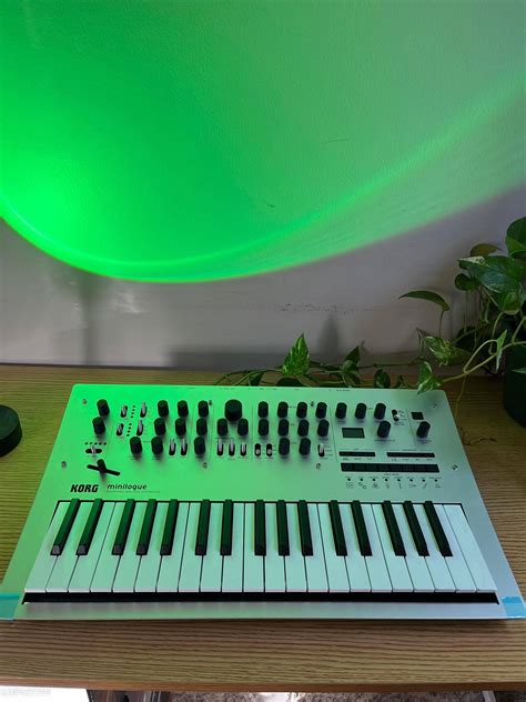 Used Korg Minilogue 4-voice Analog Synthesizer | Sweetwater Gear Exchange