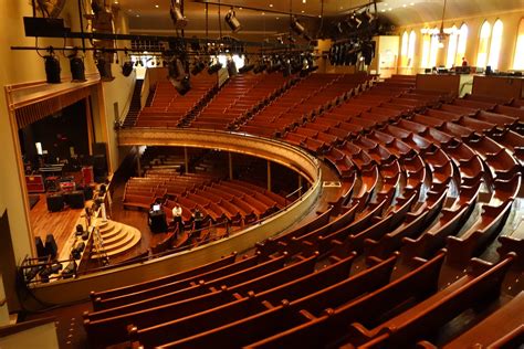 ryman auditorium seating view | Brokeasshome.com