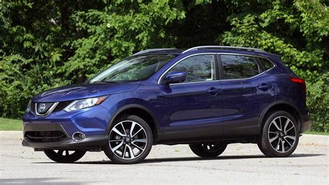 2019 Nissan Rogue Sport SL AWD Review: Middle Child Syndrome