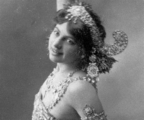 Foto Mall Mata Hari Biography And Pictures - IMAGESEE