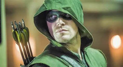 Oliver Queen / Arrow from DC Extended Universe | CharacTour