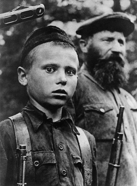 29 Vintage Photos of Child Soldiers in World War II ~ Vintage Everyday