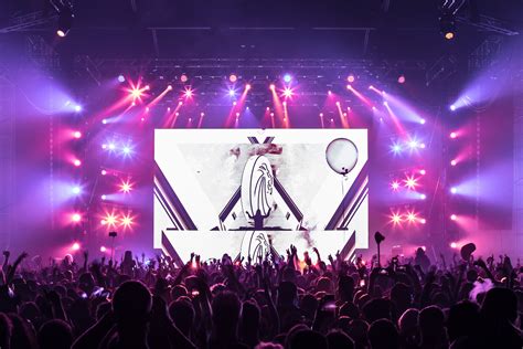 4 Ways to Enhance Your Concert Stage Design | Onstage Systems