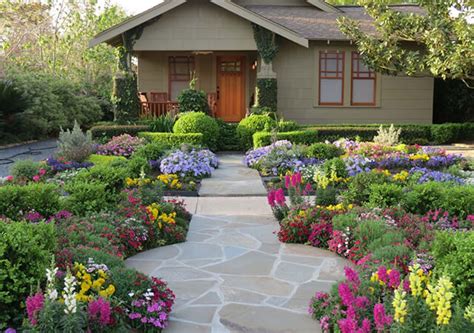 15 Unique Flower Bed Ideas for Lawn Lovers - GreenGold Landscaping