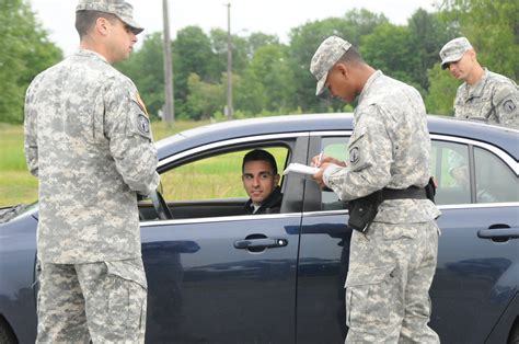 Military police Soldiers receive hands-on training at Guardian Academy | Article | The United ...