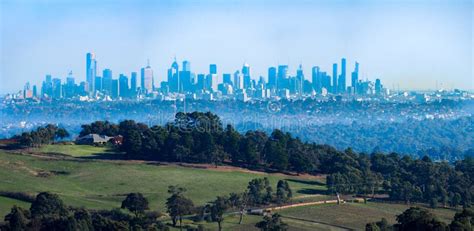 Melbourne City Skyline the Country Stock Photo - Image of meadow, building: 160479818