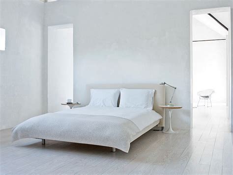 50 Minimalist Bedroom Ideas That Blend Aesthetics With Practicality