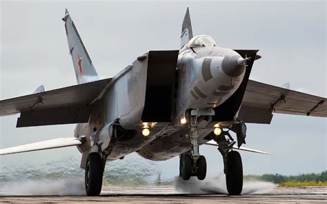 Mikoyan MiG-25, the Original Soviet Rat Rod | MiGFlug.com Blog