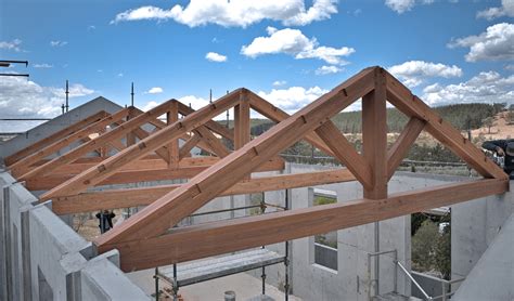 Handcrafted Feature Trusses - Traditional Timber Frames