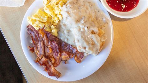 Golden Corral Breakfast Menu: Start Your Day Golden! – McGuire's Restaurant