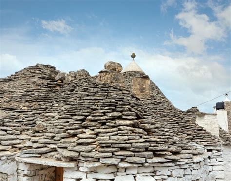 Premium Photo | Trulli houses in alberobello italy