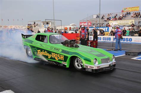 17 Reasons Vintage Drag Racing Is the Best Quarter-Mile Show On Earth