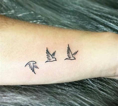 Pin by Maddie Worthington on Birder's joy | Bird tattoo wrist, Swallow bird tattoos, Bird ...