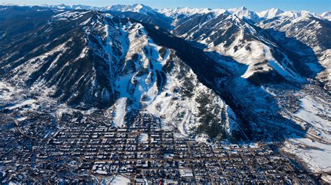 Aspen Highlands Vacation Rentals: house rentals & more | Vrbo