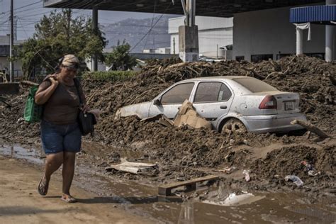 Mexico sends more aid to Acapulco as Hurricane Otis death toll rises