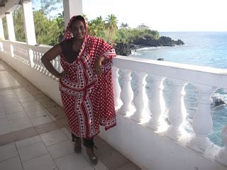 National Clothes - Comoros - Tech Project