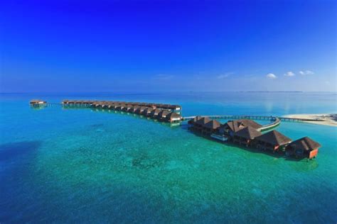 20 Aerial Views Of Some Of The Most Amazing Maldives Resorts