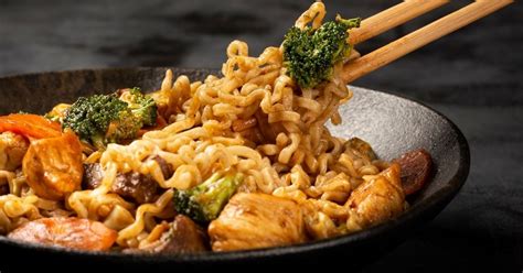 25 Authentic Japanese Noodle Recipes - Insanely Good