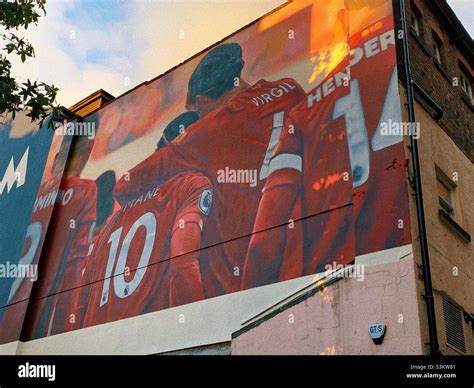 Liverpool Street art Stock Photo - Alamy