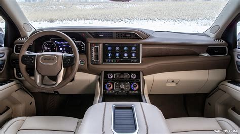 2021 GMC Yukon Denali | Interior, Cockpit