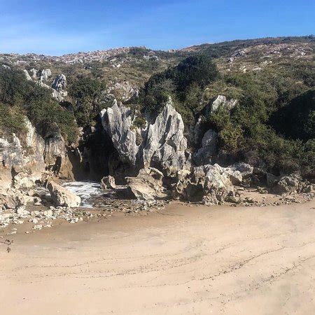 Playa de Gulpiyuri (Llanes) - 2019 All You Need to Know Before You Go (with Photos) - Llanes ...