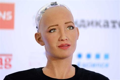 Sophia Robot Interview on the London Tech Week Headliners Stage - New World : Artificial ...